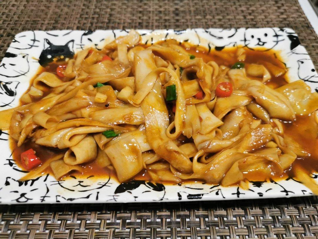 低卡减脂必备杏鲍菇刀削面参上！