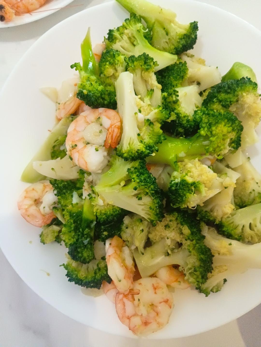 减肥去脂的西兰花炒虾仁