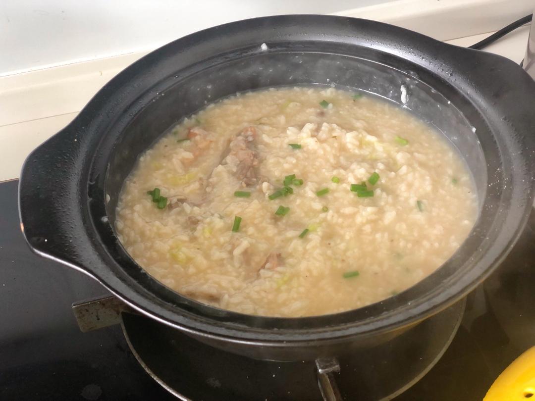 超方便的铸铁锅鸭架粥