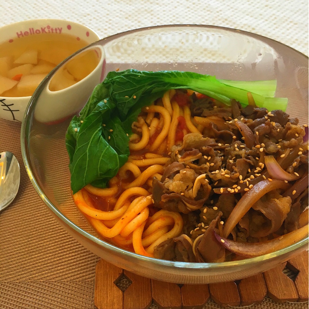 番茄肥牛热拌乌冬「厨娘物语」