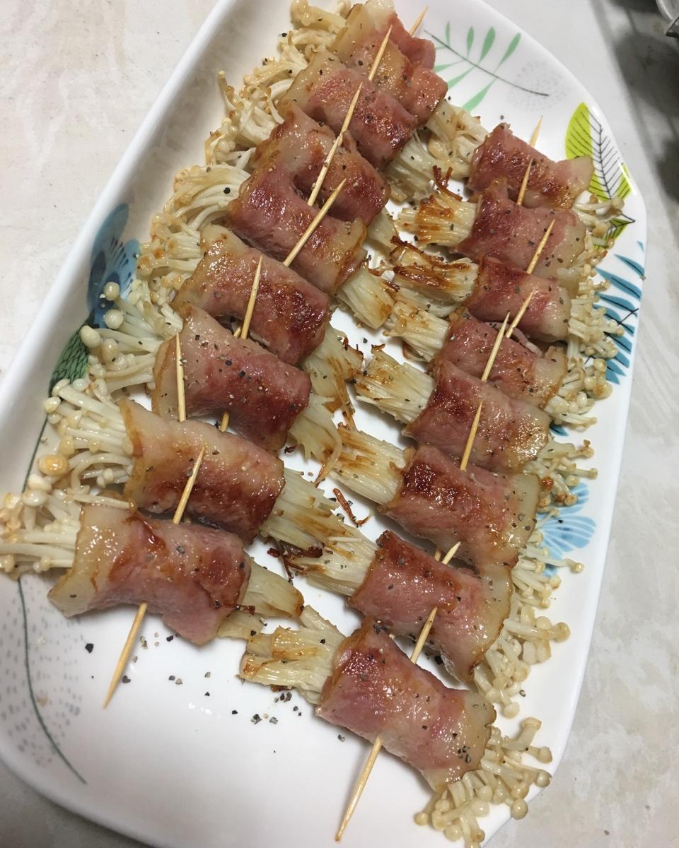 香煎培根金针菇卷