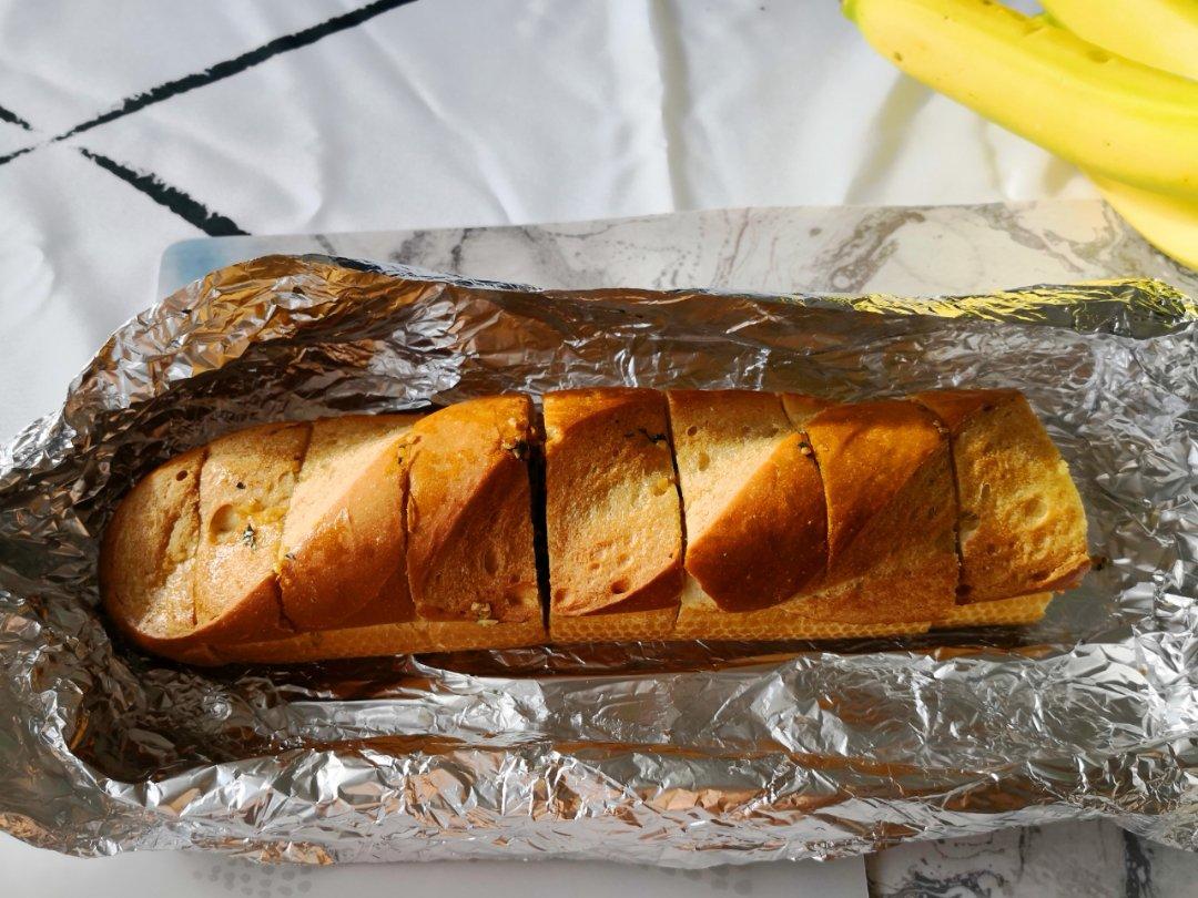 最好吃😋的蒜蓉麵包（Garlic bread）