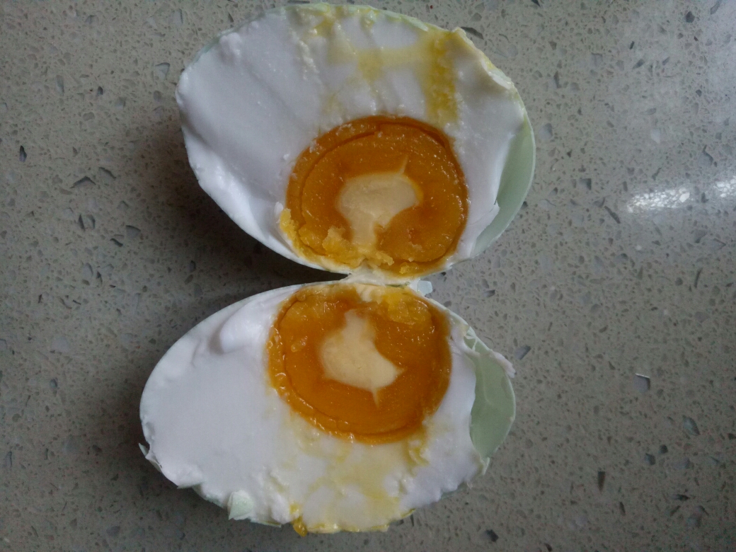 盐水鸭蛋+鸡蛋的做法 步骤2