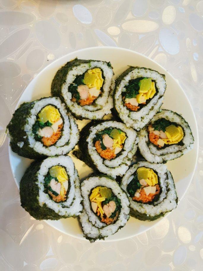高颜值的紫菜包饭