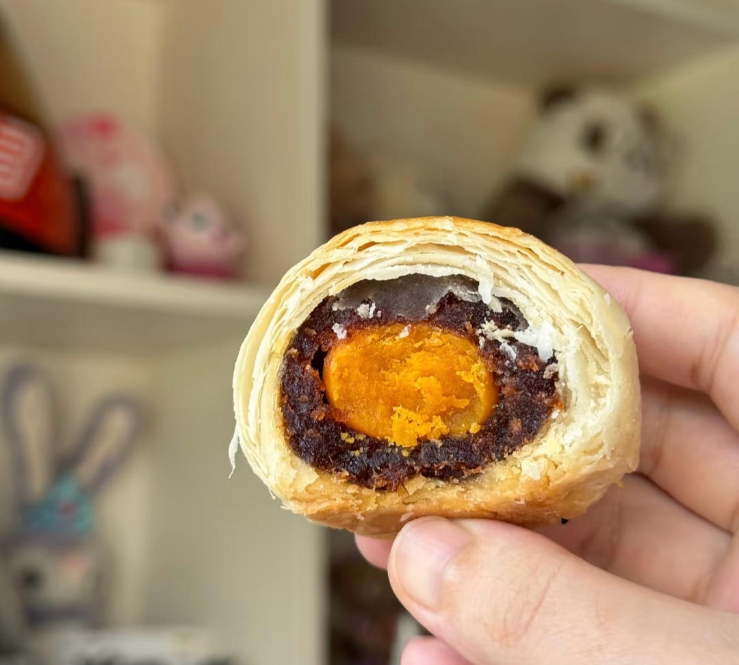 锁死这个配方！！层次分明、酥掉渣蛋黄酥