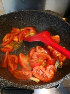 简单易做又美味的番茄土豆肥牛的做法 步骤9