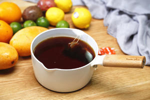 升级版养颜水果茶的做法 步骤3