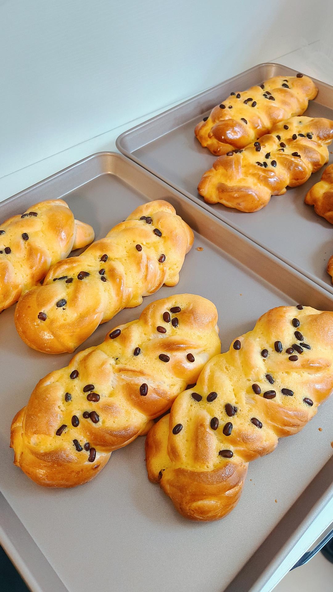 奶酥辫子面包（酸奶老面包）