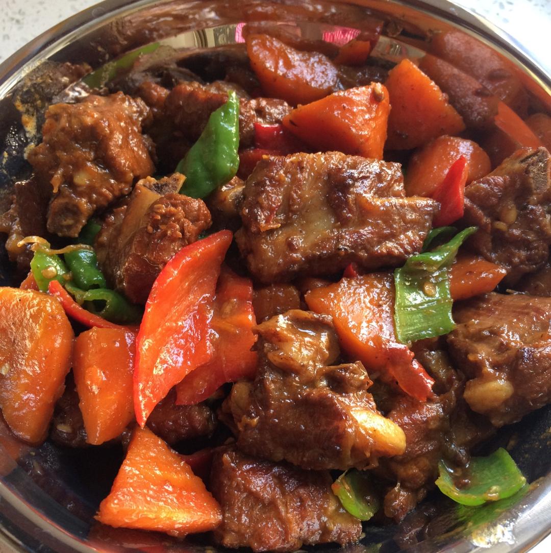 土豆烧排骨