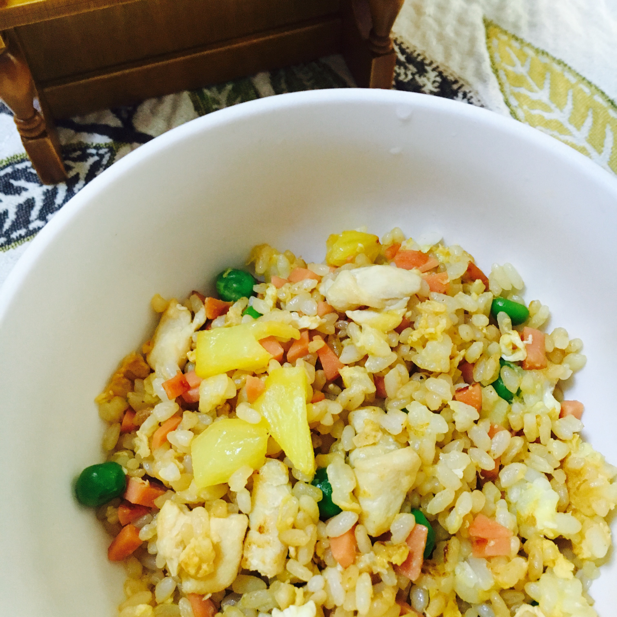 虾仁菠萝炒饭