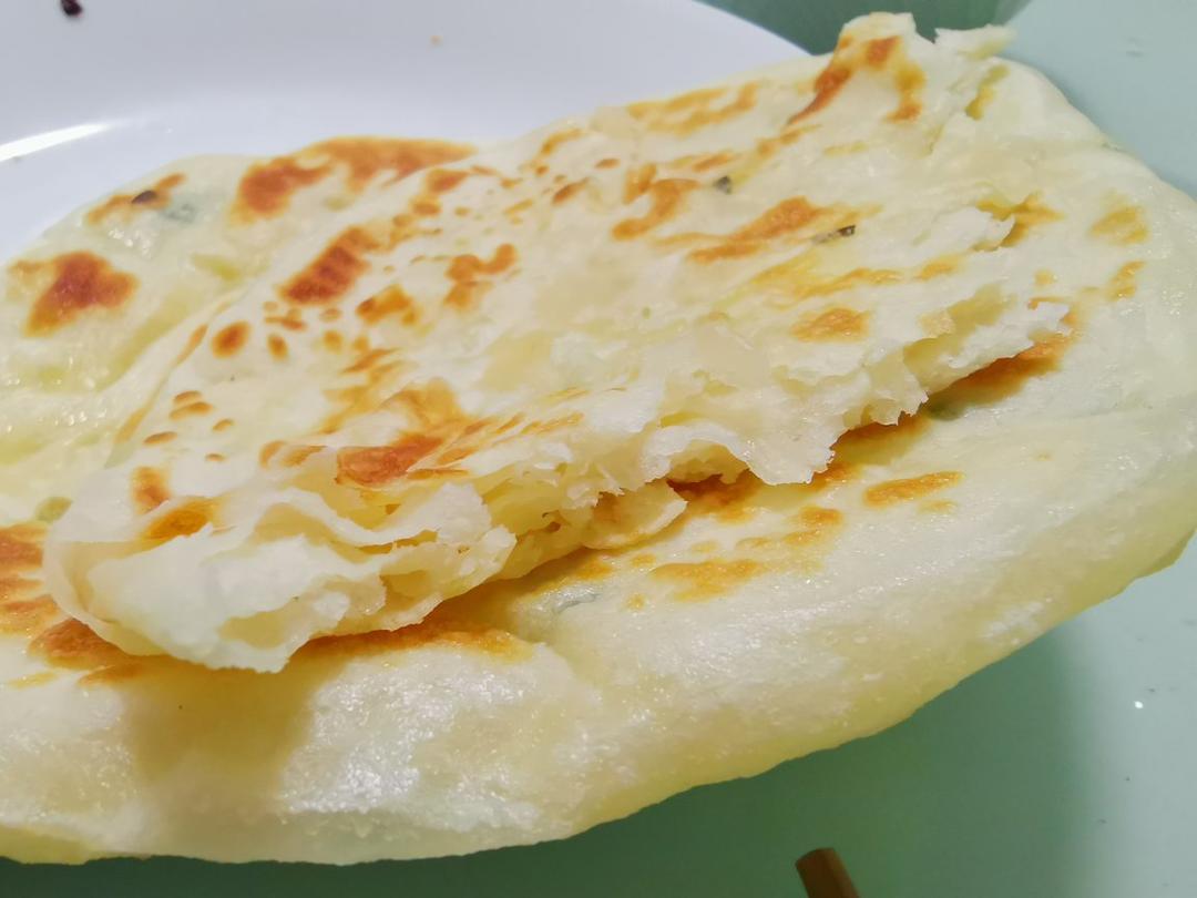 葱花大饼、蓬松柔软又简单的大葱烙饼
