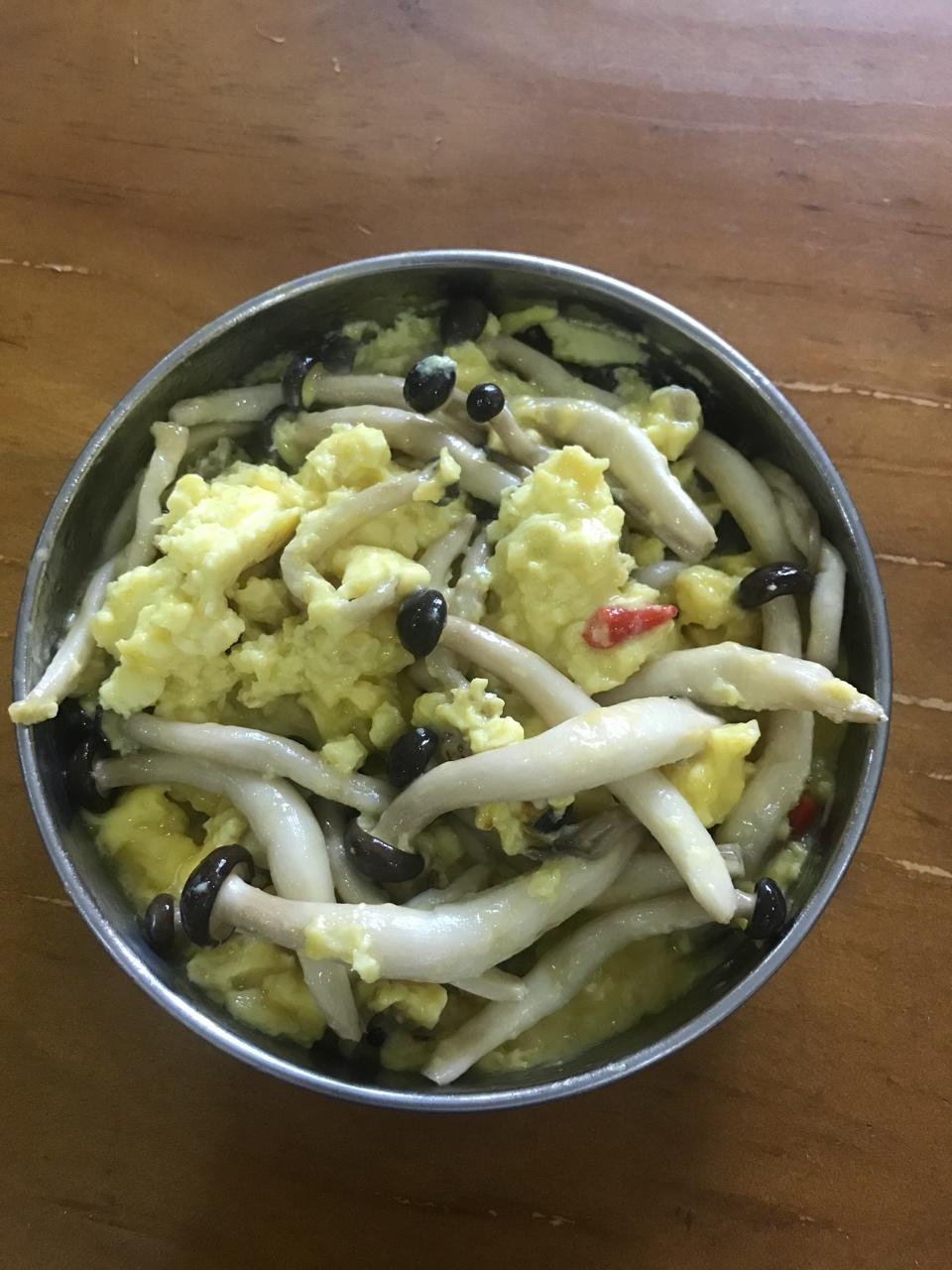 蟹味菇滑蛋