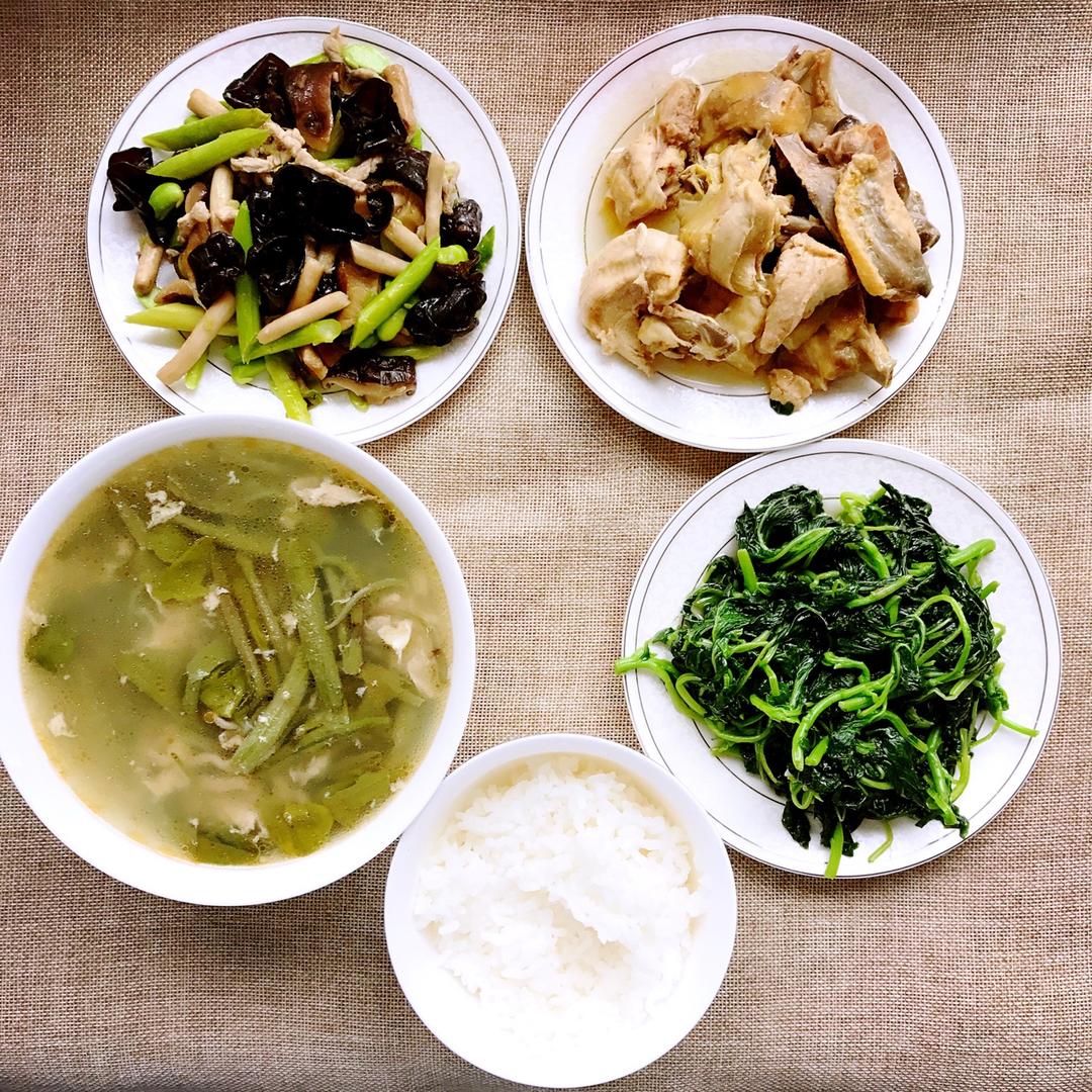 月子餐