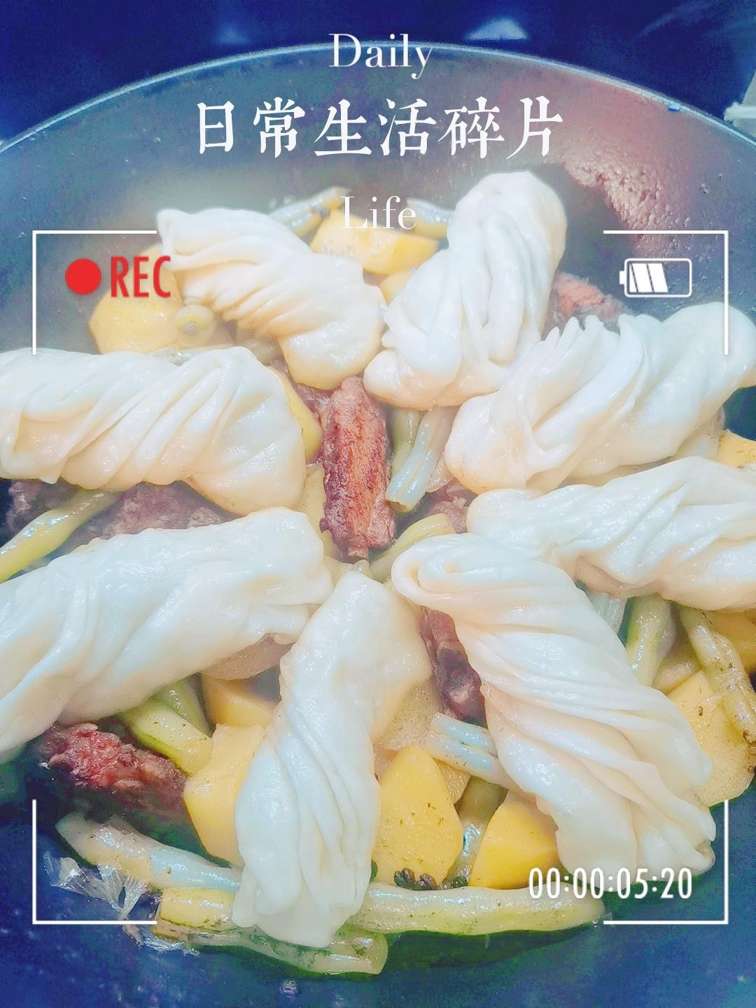 排骨焖花卷  宝宝辅食食谱