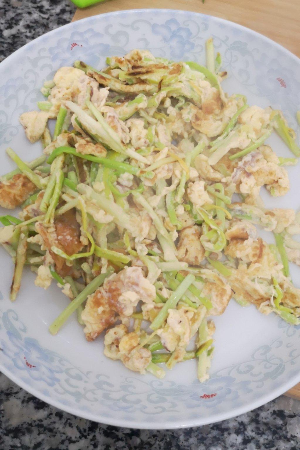 蒜黄炒鸡蛋