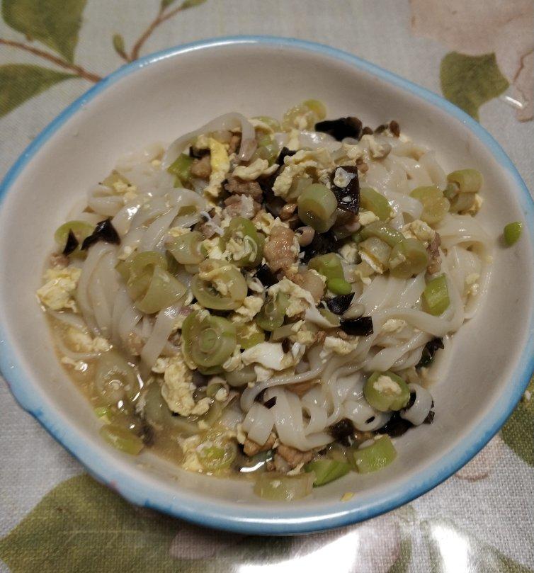 豆角肉丝面筋打卤面