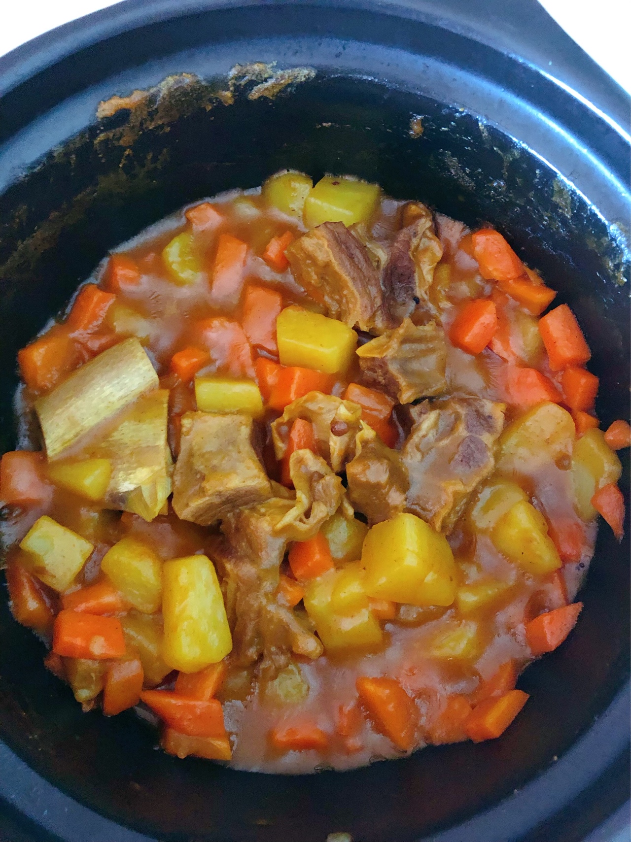 咖喱牛腩土豆胡萝卜煲