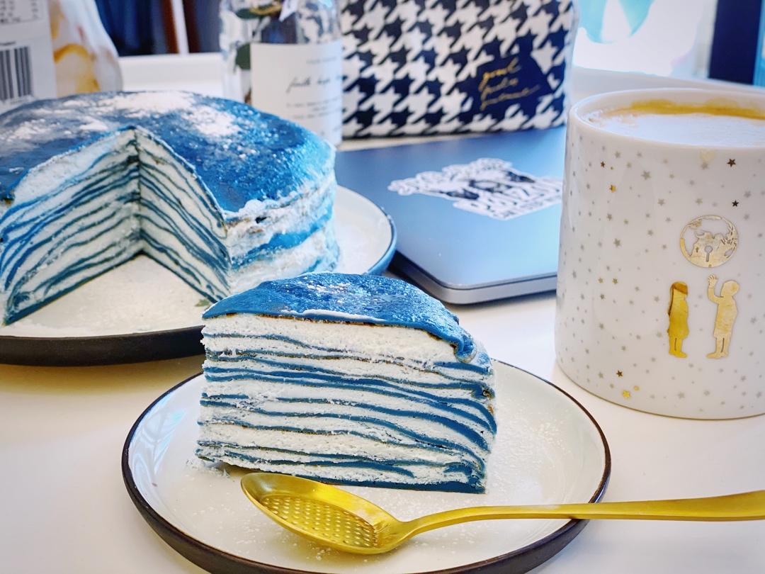 雾霾蓝千层蛋糕（蝶豆花粉）