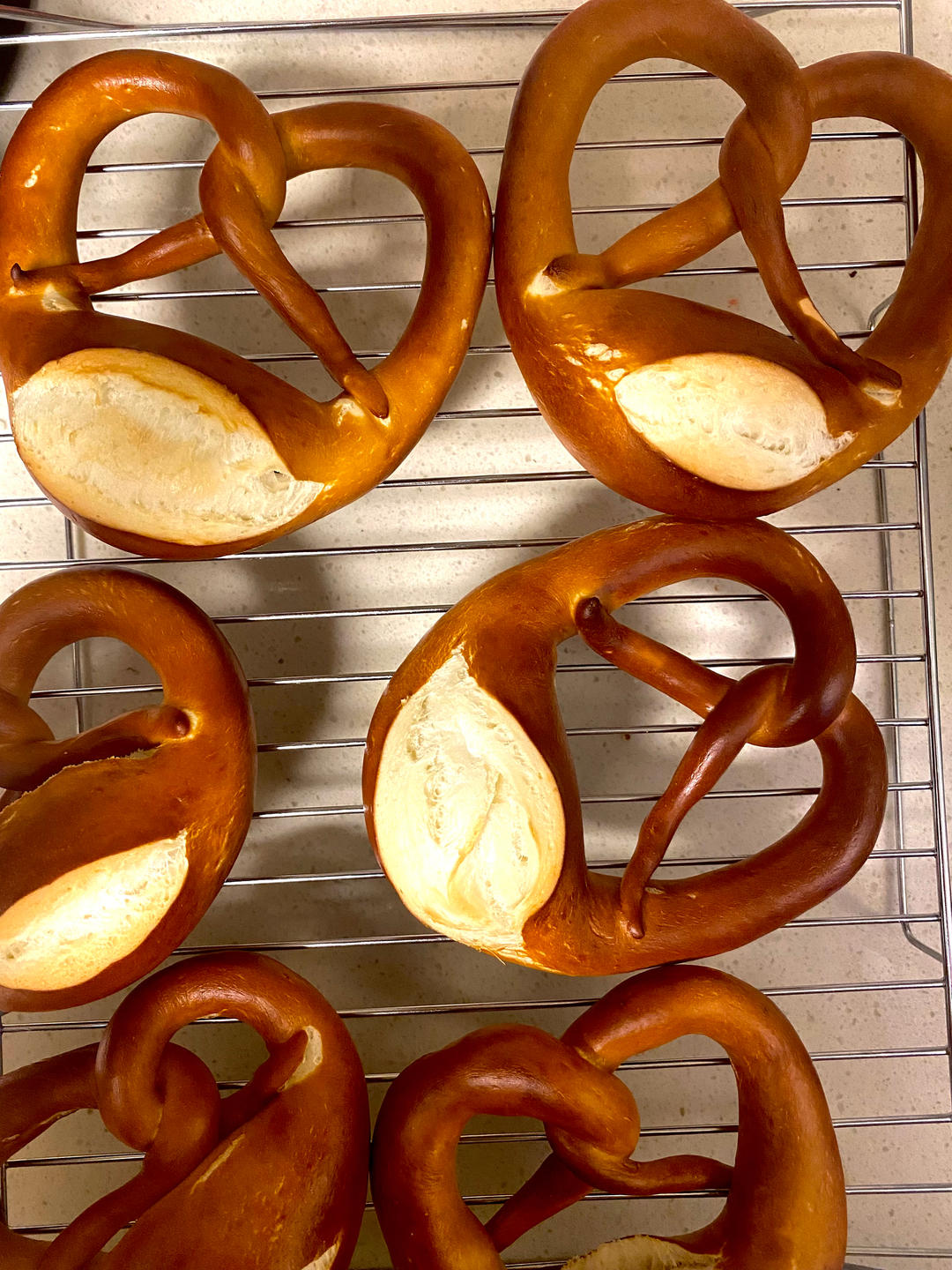 做了N次碱水面包，总结出最优制作方法，100%完美表皮