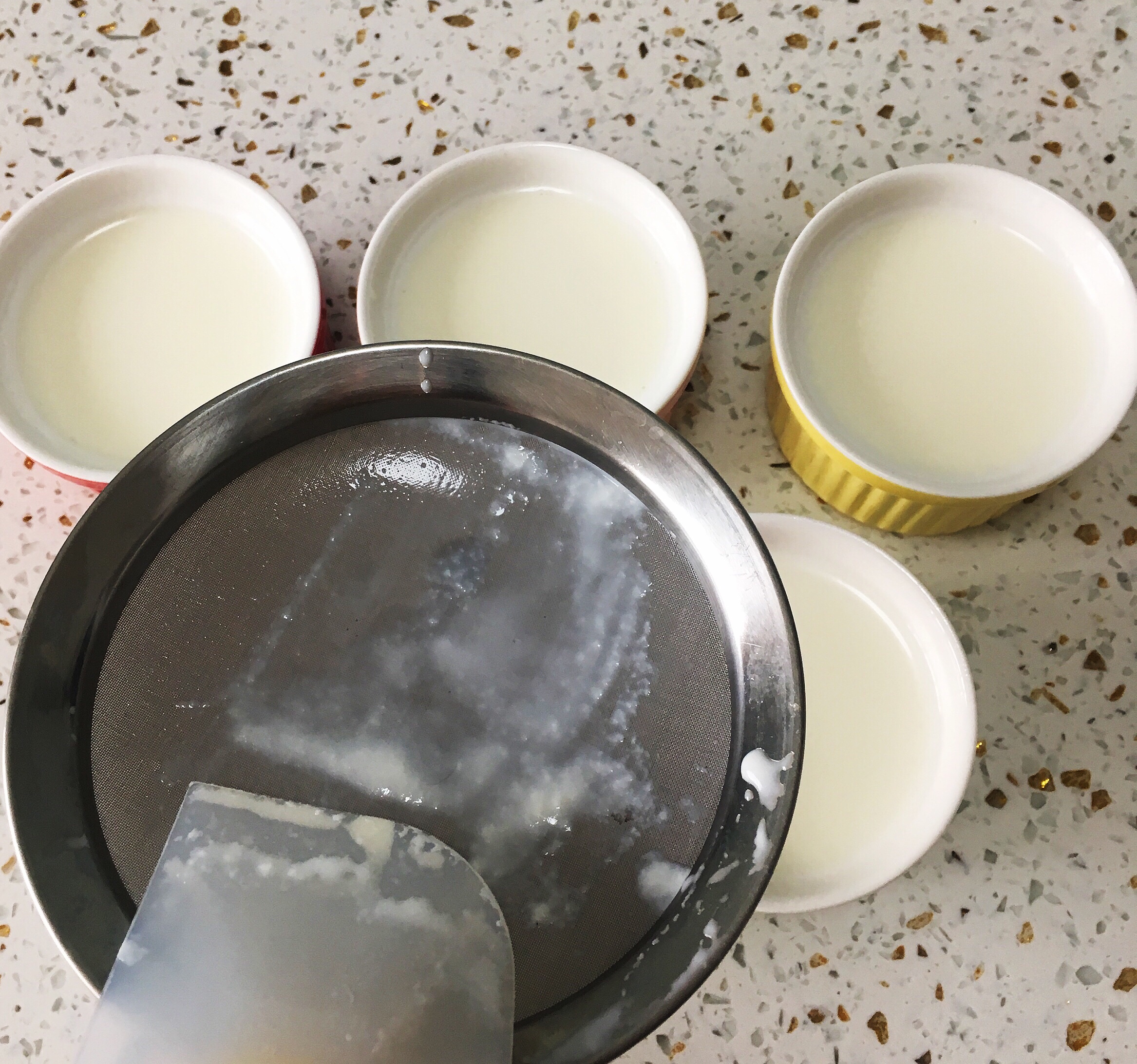 绵绸顺滑淡奶油拉丝酸奶的做法 步骤11