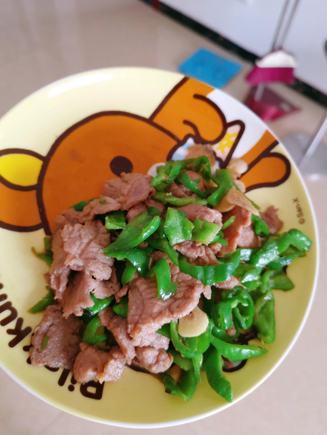 巨下饭的尖椒炒肉片