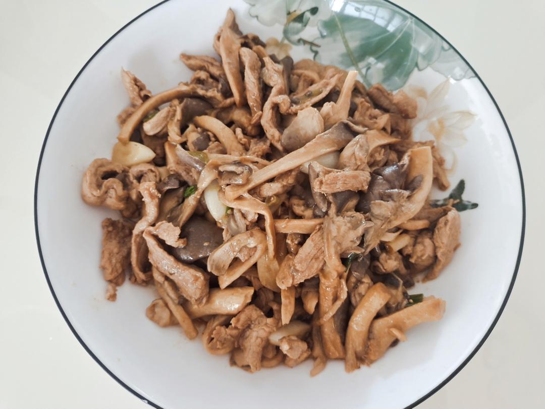 平菇炒肉（鲜香）