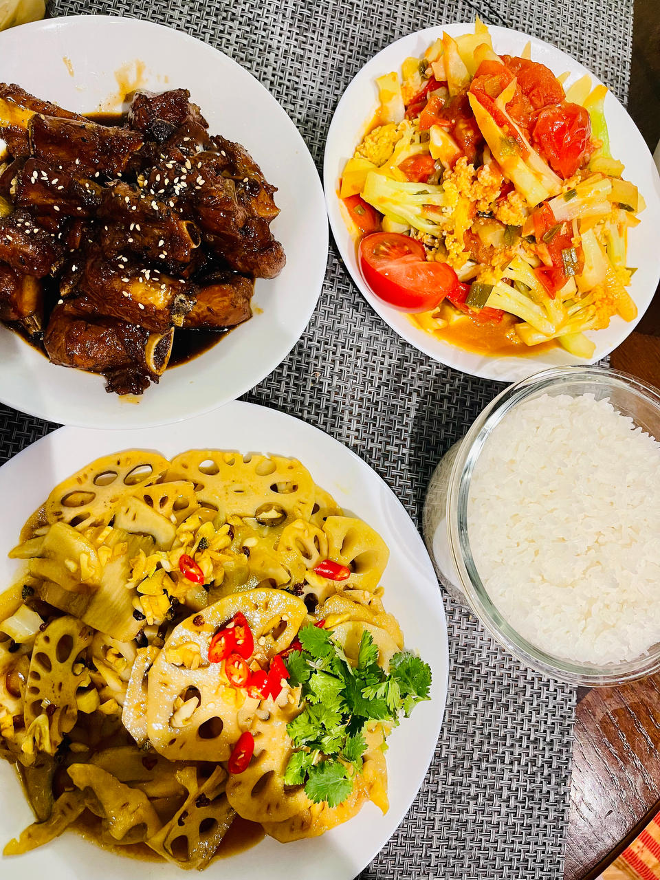 健脾开胃的凉拌木耳藕片