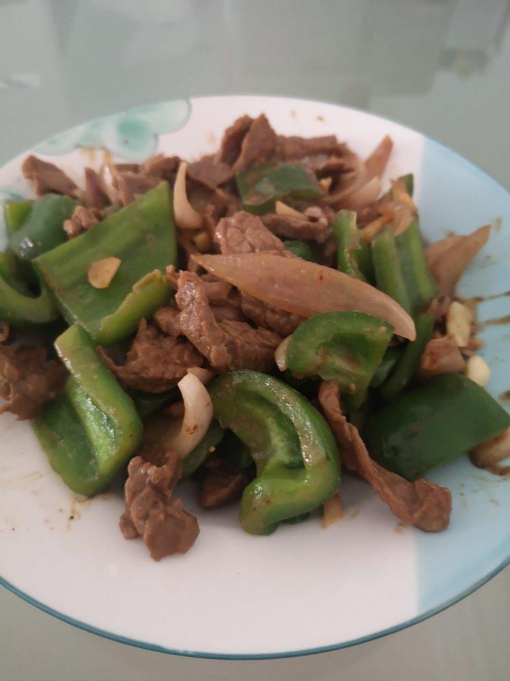 青椒洋葱炒牛肉丝