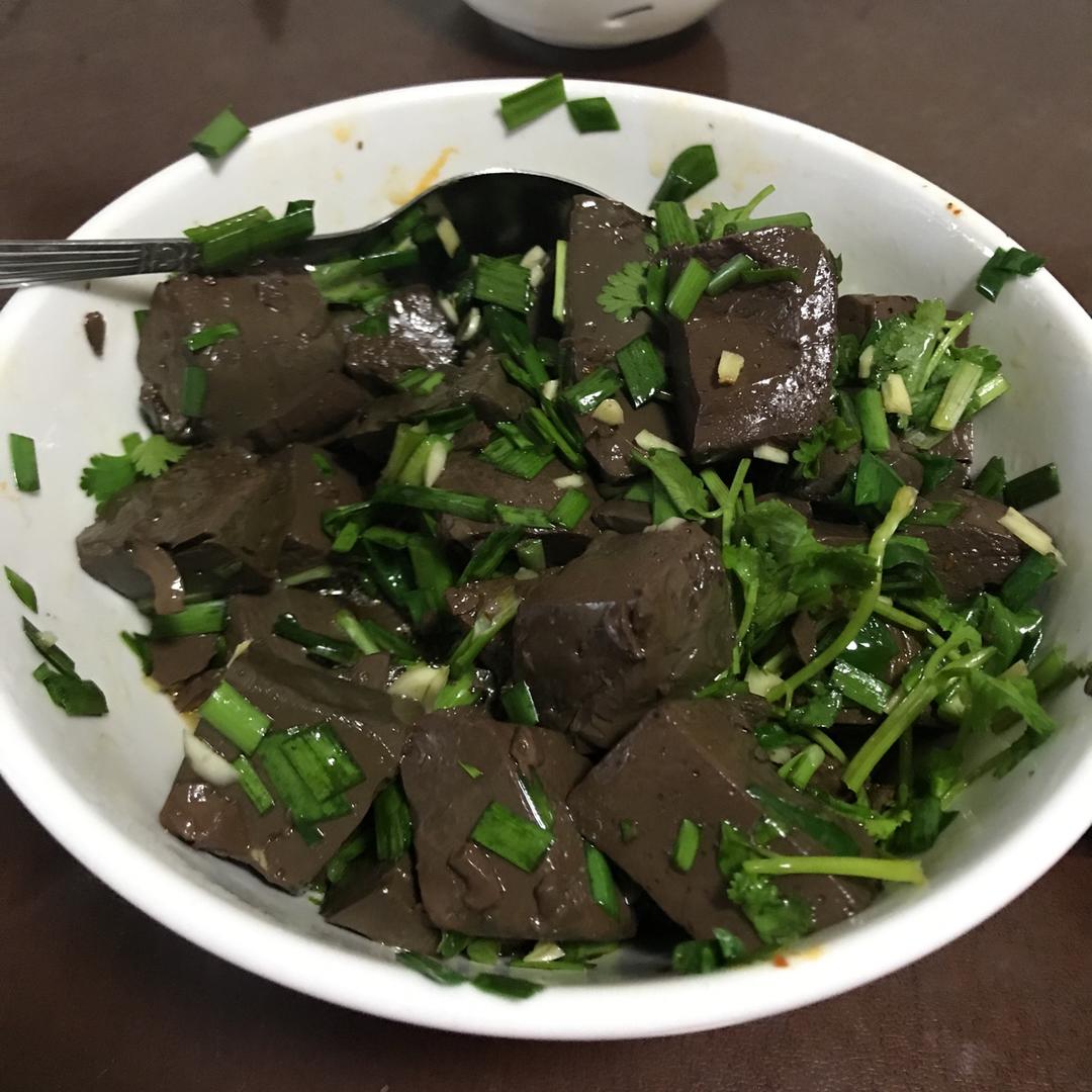 风味小食【辣子蒜羊血】