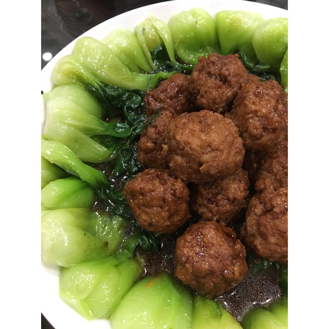红烧青菜肉圆