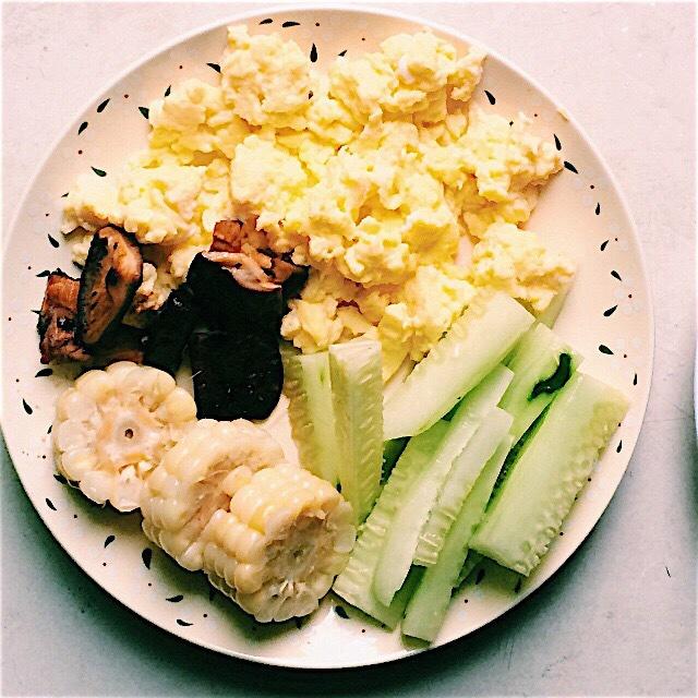高颜值减脂期早餐～花样吐司，鸡蛋。（减脂也要努力做好看！）的做法 步骤5