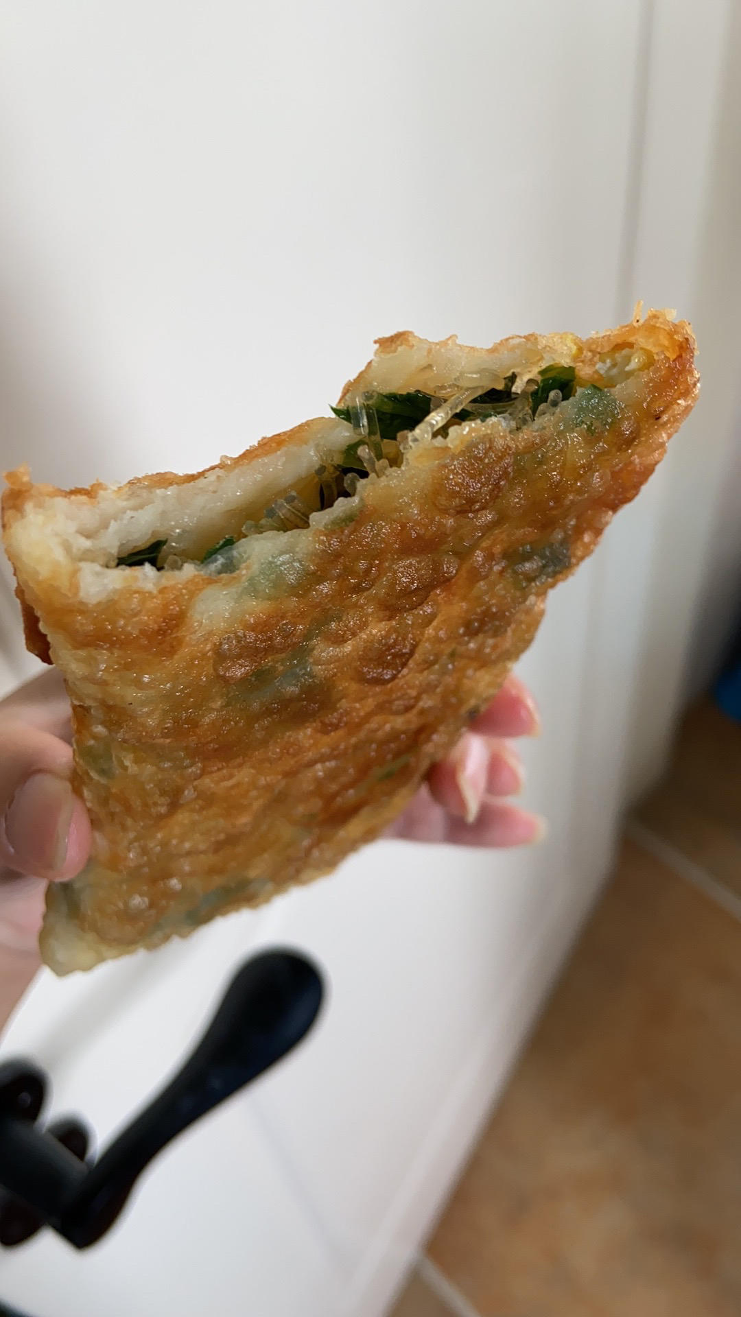 吹弹可破的韭菜盒子