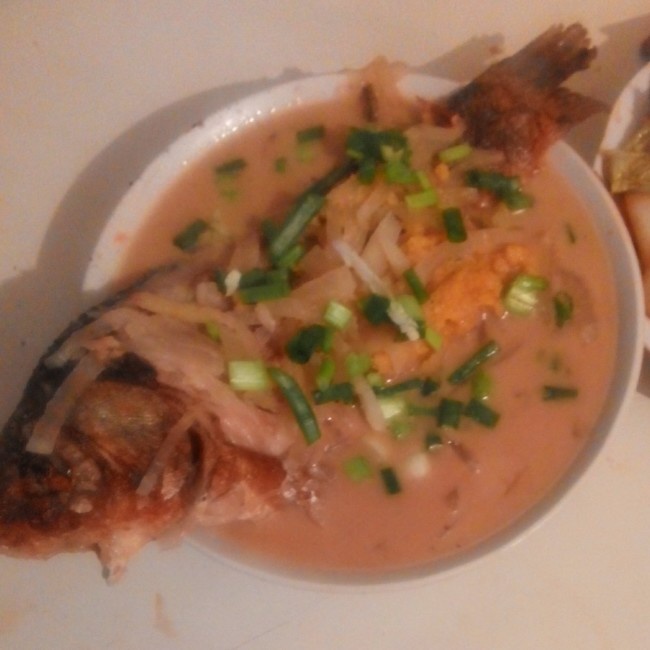 女人汤-鲫鱼萝卜丝汤