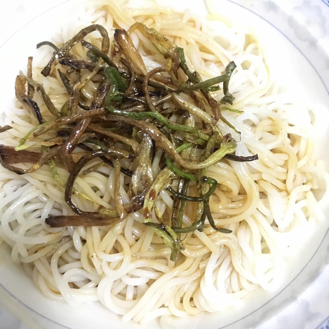 简单好吃的葱油面