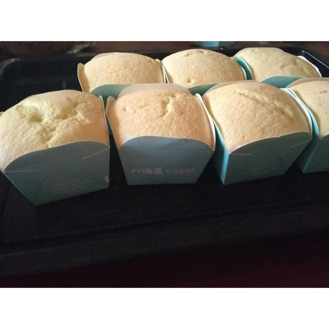 蛋香十足の海绵杯子蛋糕，伴手礼好选择。