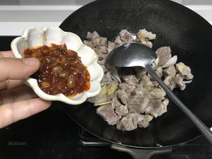 酱烧牛肉的做法 步骤7