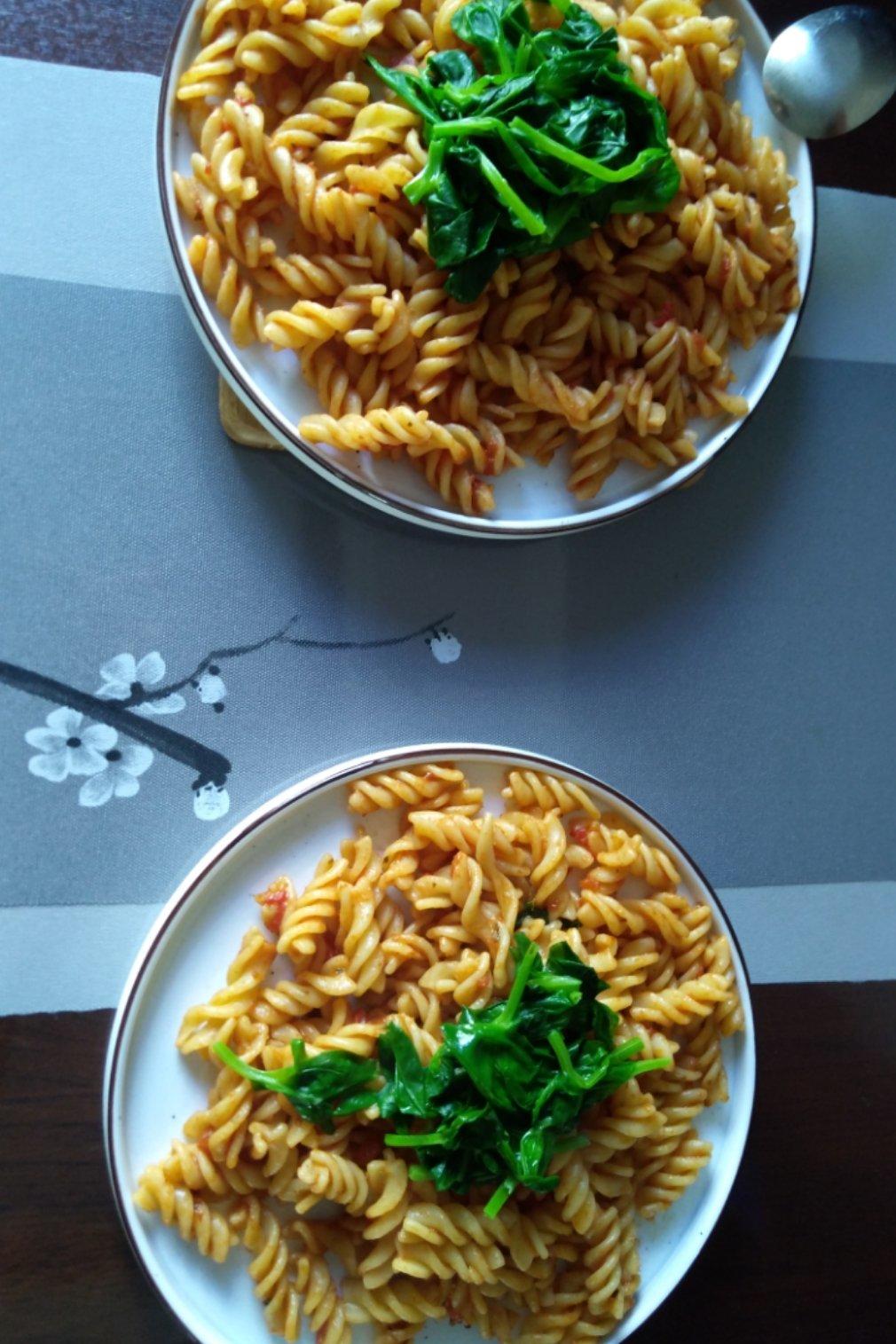 意式茄酱螺旋面