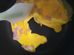 美式培根炒蛋的做法 步骤4