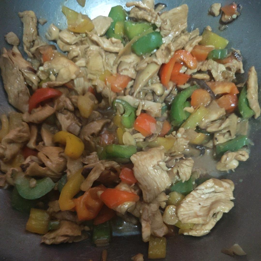 滑嫩鸡胸肉 香菇鸡片