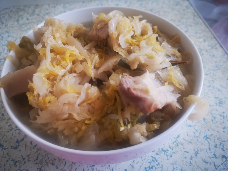 酸菜猪肉炖粉条(东北农村版，实拍不美化)