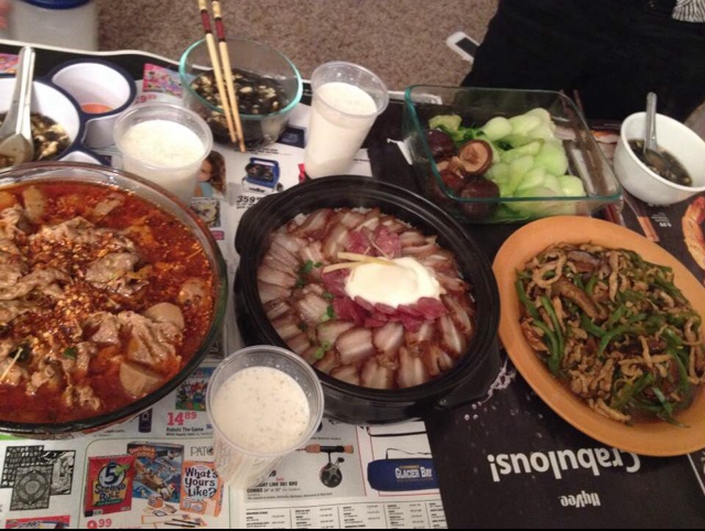 广式腊味煲仔饭
