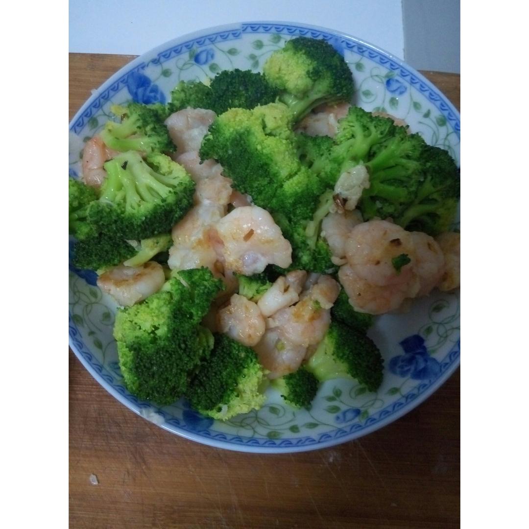 虾仁炒西蓝花