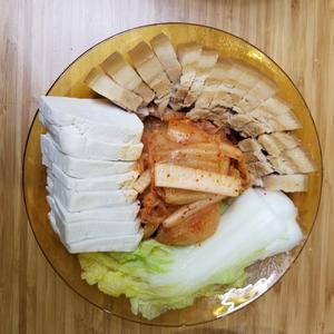 韩国简单又清淡的料理-水煮白肉-보쌈的做法 步骤5