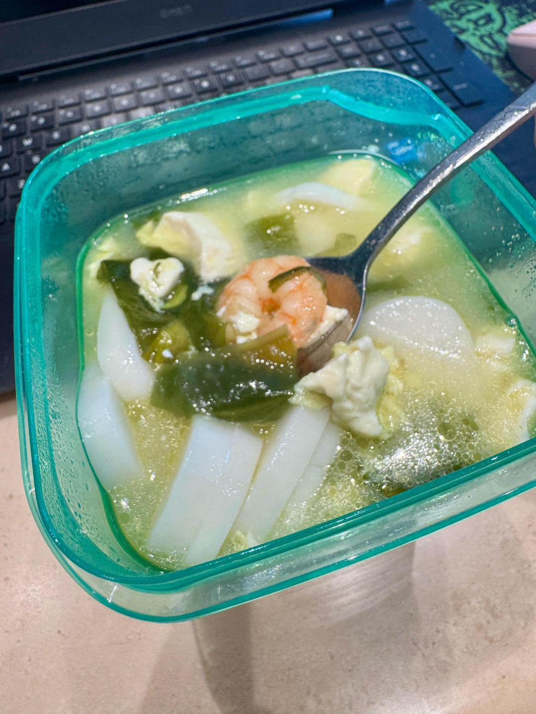 孩子增高汤 | 虾仁豆腐裙带菜汤