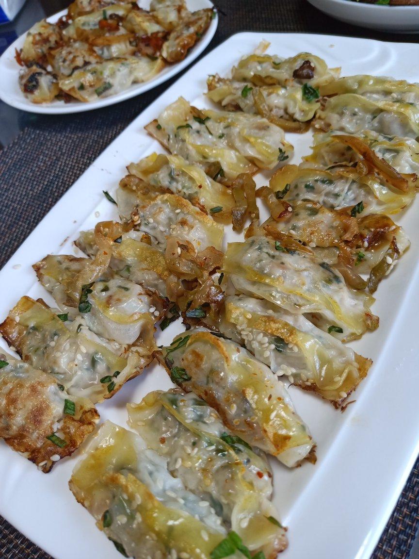 外酥里嫩锅贴饺（馄饨皮版）