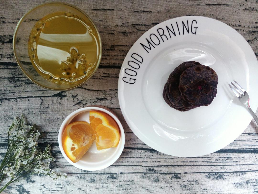 香煎黑芝麻紫薯饼