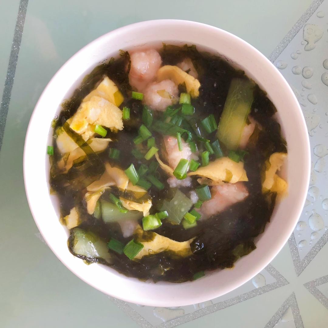 鲜掉眉毛的虾丸汤