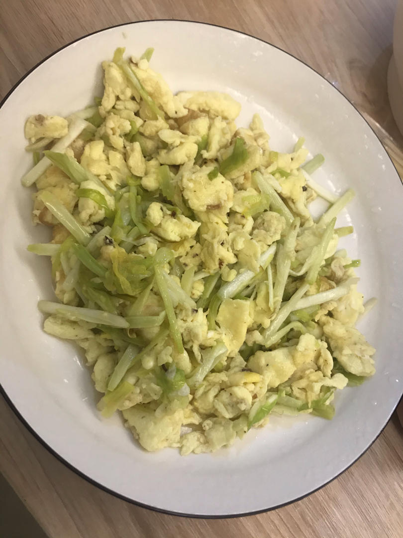 蒜苗炒鸡蛋