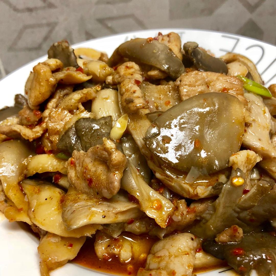 蘑菇炒肉