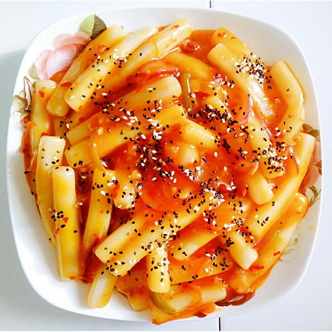 gw耿耿做的韩式辣炒年糕(or网红芝士套路之芝心年糕)